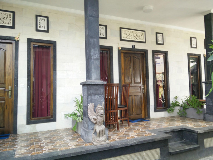 Public Area 2, Double N Guesthouse, Denpasar