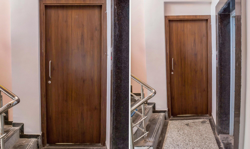 Public Area 3, Treebo Naunidh Suites, Pune