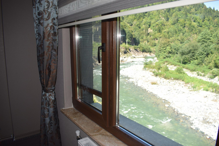 Bedroom 2, Yamanturk Ogretmenevi, Çamlıhemşin