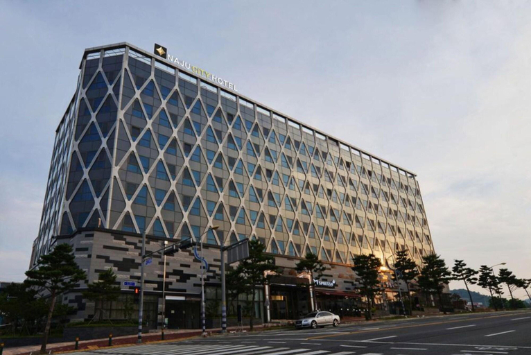 Exterior & Views, Naju Centum Hotel, Naju
