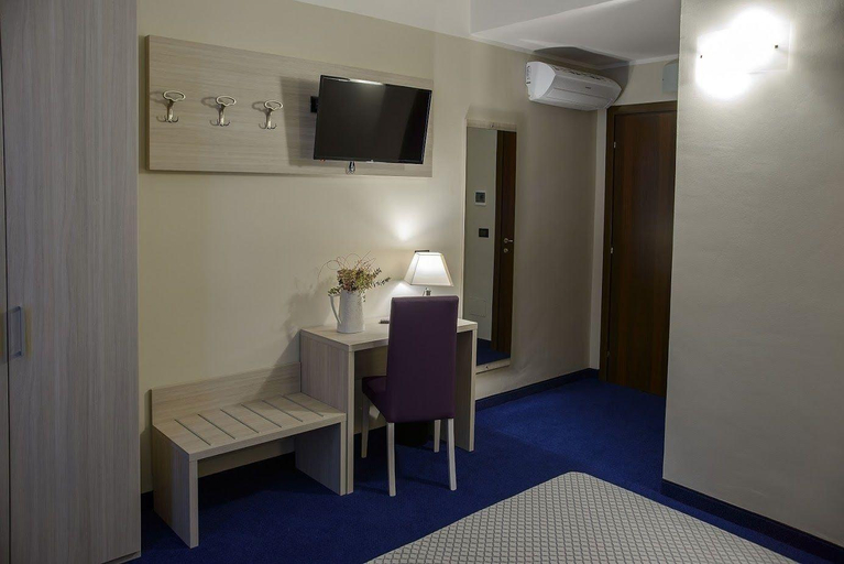 Bedroom 3, Hotel Torino Porta Susa, Torino