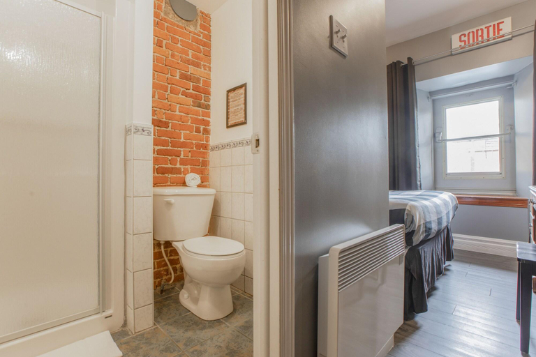 Bathroom 4, Hôtel Maison Du Général, Communauté-Urbaine-de-Québec