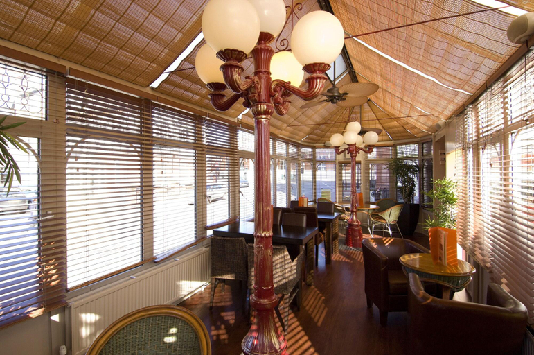 Food & Drinks 5, The Railway Hotel Worthing, West Sussex