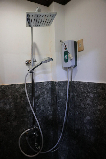Bathroom 4, Faith Rica Pension, El Nido