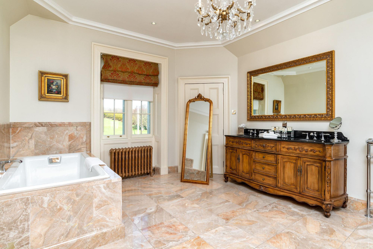 Bathroom 5, Trump Macleod House & Lodge, Aberdeenshire