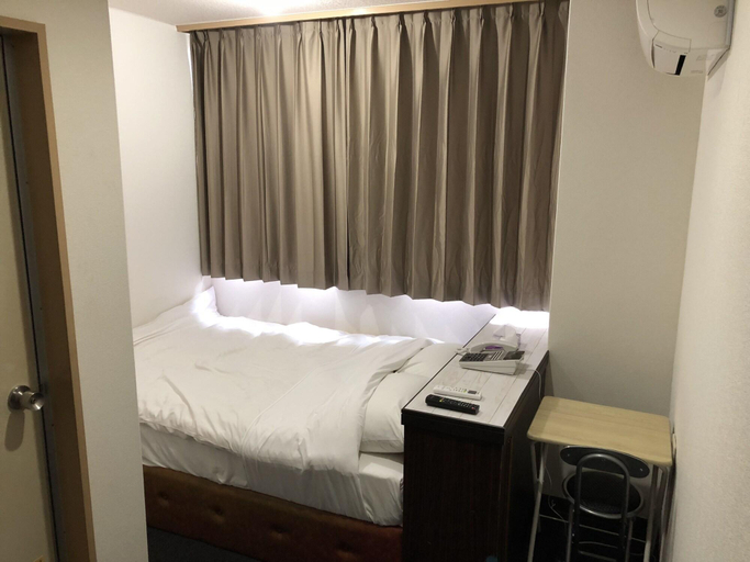 Bedroom 4, Business Hotel Tenmonkan Park - Hostel, Kagoshima