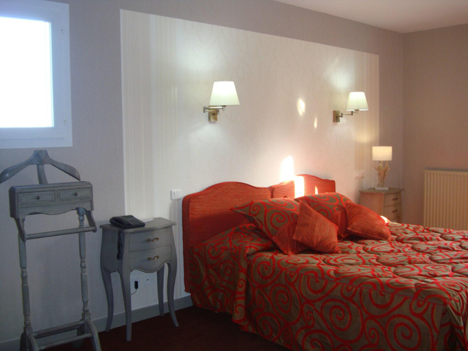 Bedroom 3, Logis Hotel Restaurant Le Gue Du Holme, Manche