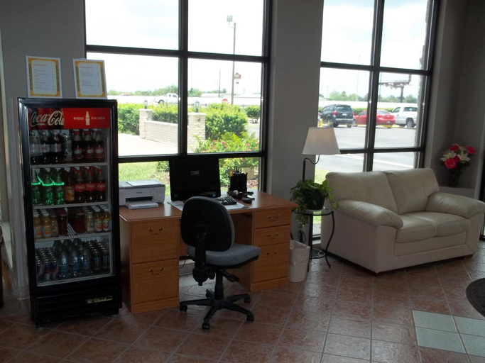 Public Area 3, Victoria Palms Inn & Suites, Hidalgo