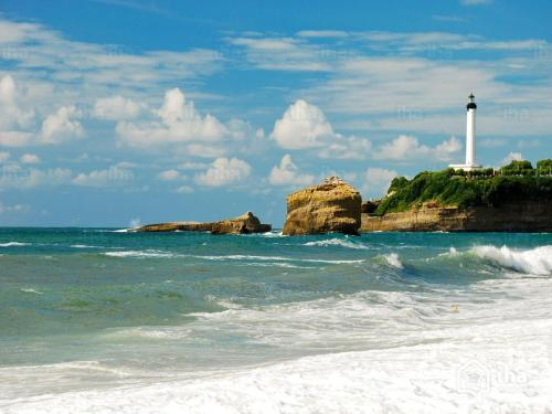 Anglet/Biarritz vue sur l'Ocean et le Phare equipe d'une Piscine+parking, Pyrénées-Atlantiques