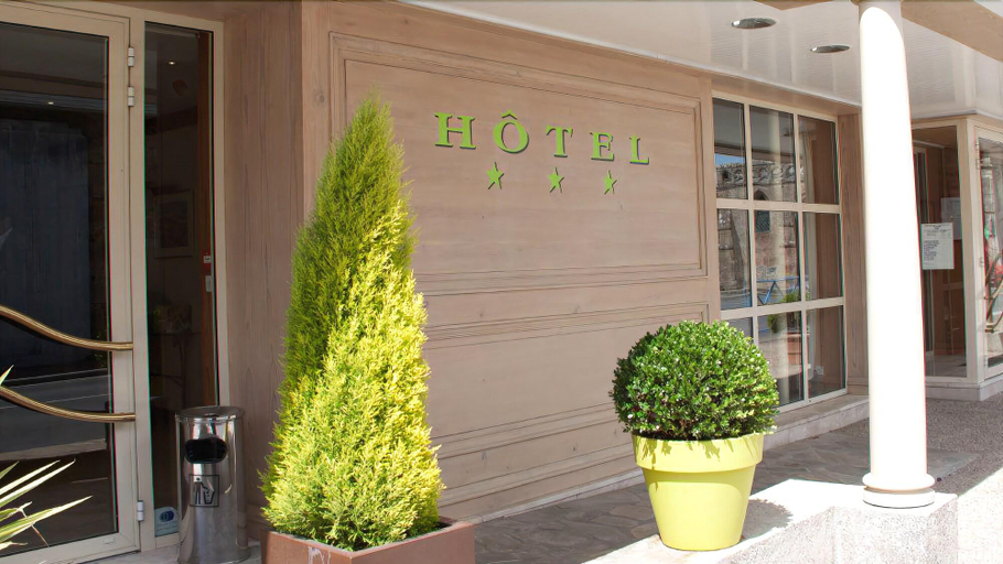 Public Area 2, Logis Hotel Restaurant Le Gue Du Holme, Manche