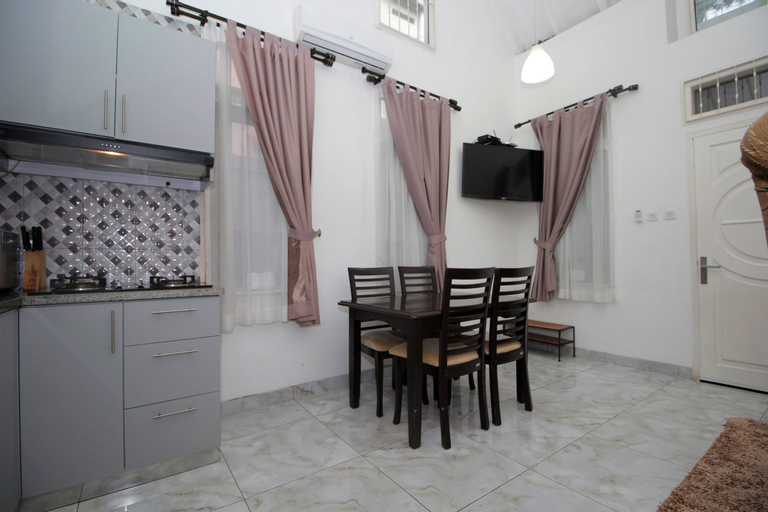 Dining Room 4, Diyar Villas Puncak R7/3 2 Bedroom, Bogor
