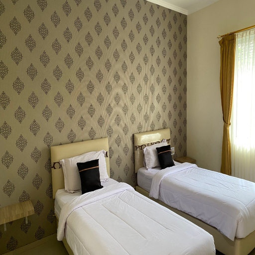 Hotel Central City 2 Belitung Room Type - Deluxe Twin Room