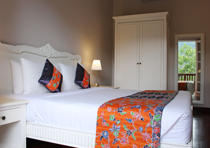Bedroom 12