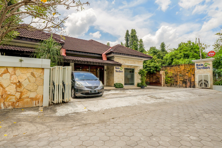 Exterior & Views 2, OYO 3945 Bale Tardian Syariah, Sleman