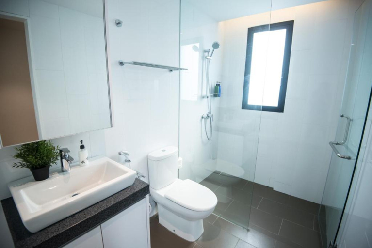 Bathroom 5, KL Bangsar Sentral (EST) by PSM, Kuala Lumpur