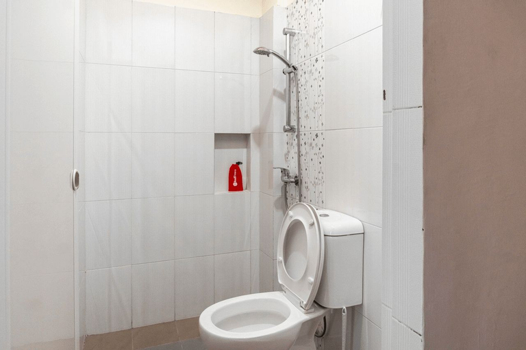 Reddoorz Plus near Millenium ICT Centre Medan 2, Medan