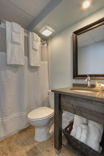 Bathroom 4, Hotel Icona Diamond Beach, Cape May
