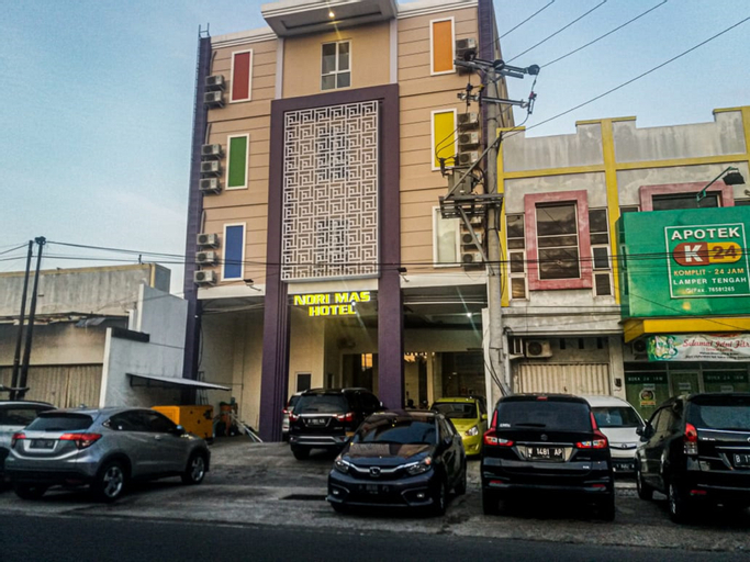 Exterior & Views 10