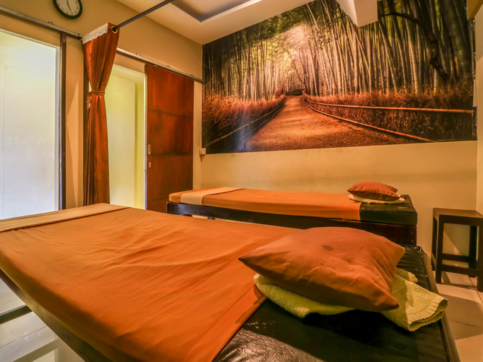 Bedroom 3, OYO 2679 Exis Tropical And Spa, Denpasar