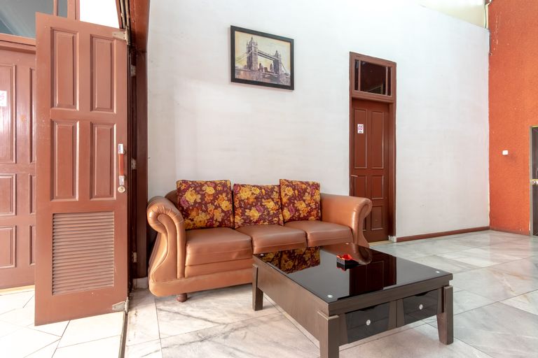 Public Area 2, Sleepover Sei Serayu, Medan