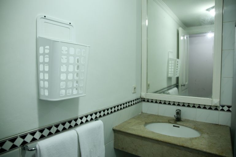 Bedroom 5, Yosky Kondominium lippo by Andrians (3rd Floor), Serang