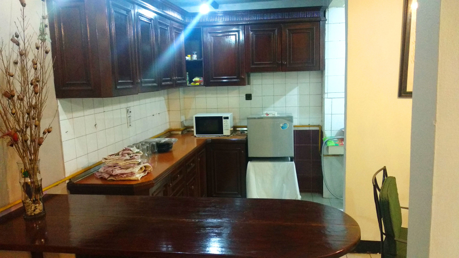 Dining Room 4, Rumah Soka Homestay Kota Bogor Timur, Bogor