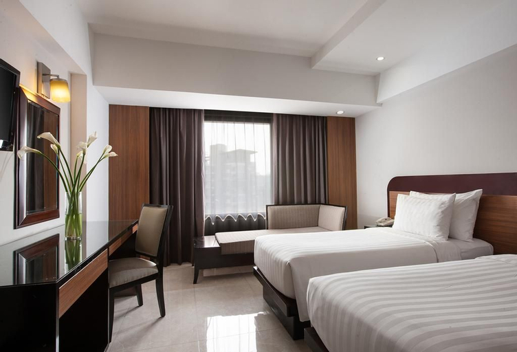 Bedroom 2, Hotel Santika Premiere Semarang, Semarang