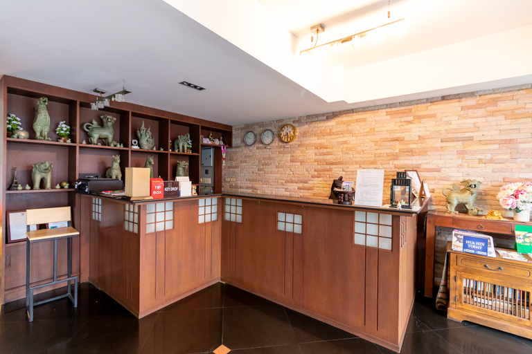 Food & Drinks 2, Chomsin Hua Hin (ชมสินธุ์ หัวหิน), Hua Hin