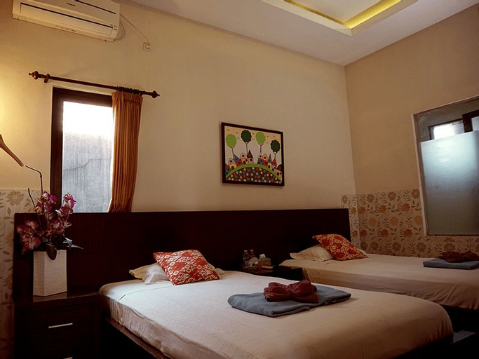 Dpavilion Guest House & Resto, Malang