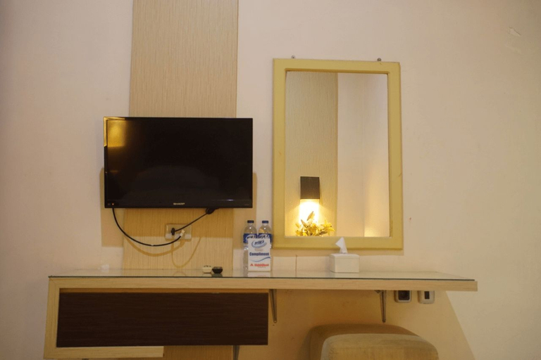 Others, Hotel Murni, Pemalang