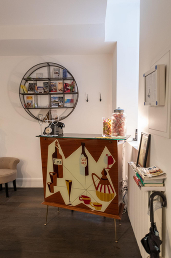Public Area 3, 1Er Etage Marais, Paris