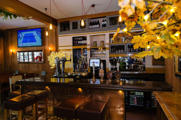 Food & Drinks 5, The Fitzrovia Belle Hotel, London