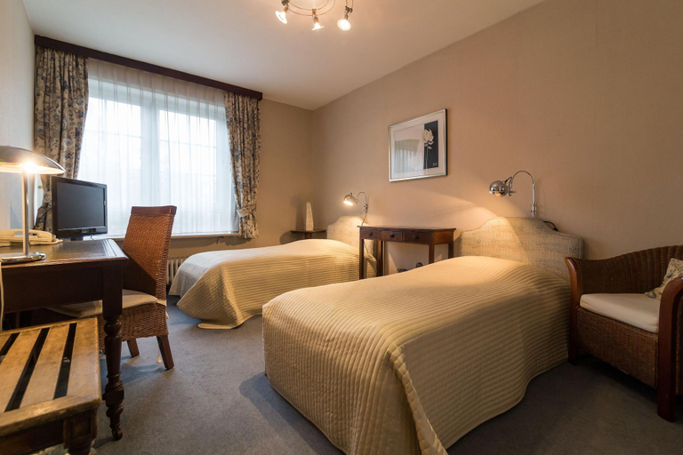 Bedroom 5, Thermen Hotel Bad Soden am Taunus, Main-Taunus-Kreis