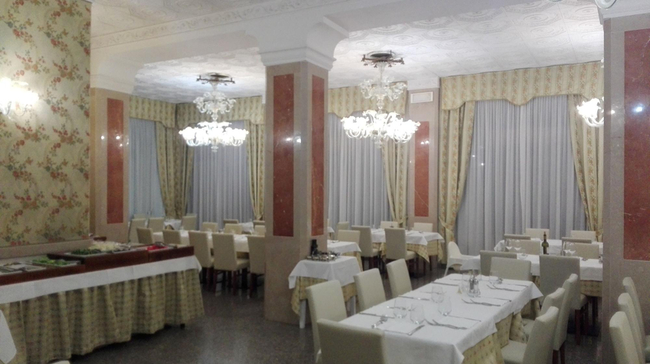 Food & Drinks 5, Hotel Capri & Residence, Lucca