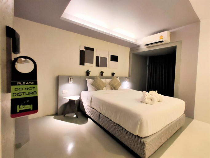 Bedroom 3, Silom Studios, Bang Rak