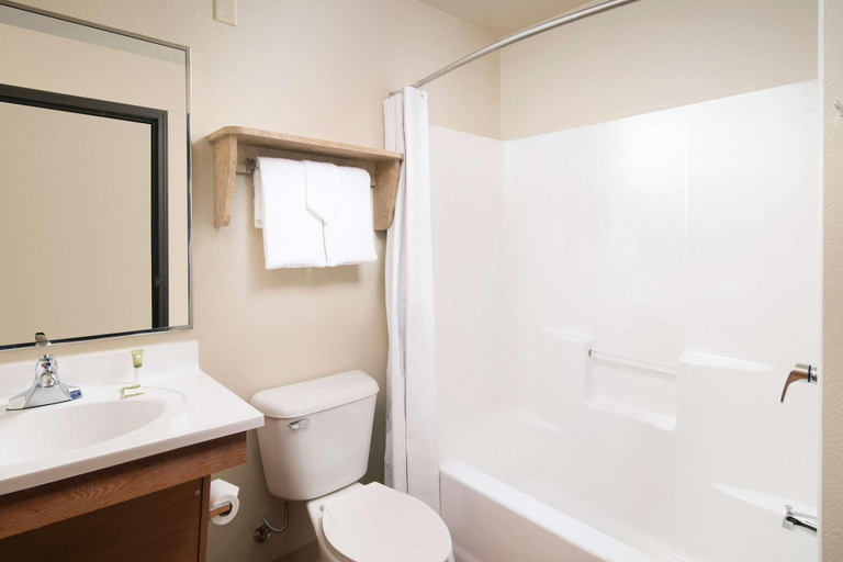 Bathroom 4, WoodSpring Suites Odessa, Ector
