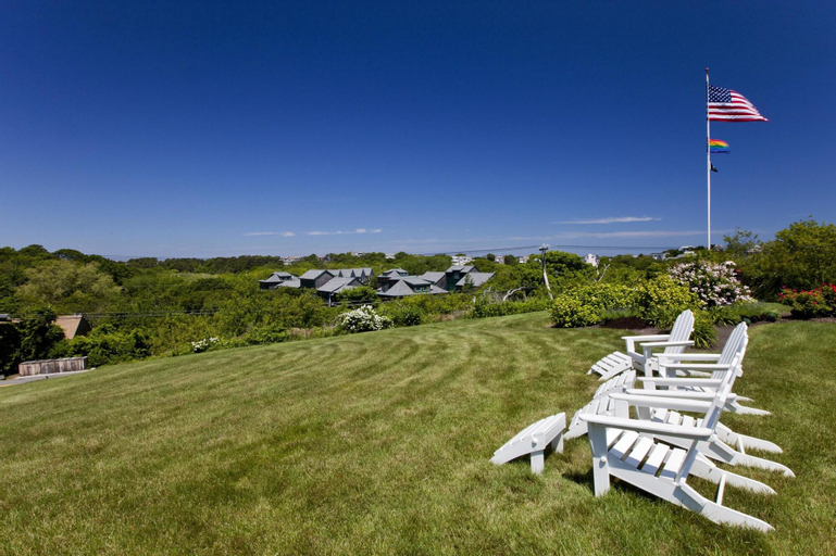 Seaglass Inn & Spa, Barnstable