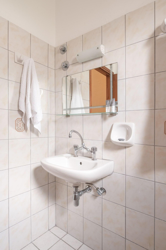 Bathroom 4, Theodora Inn, North Aegean