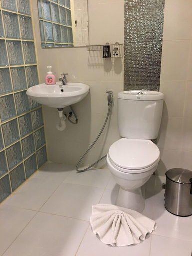 Bathroom 4, Nai Wiang Poshtel, Muang Chiang Mai