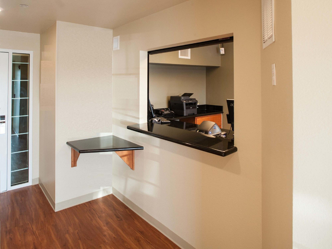 Public Area 2, WoodSpring Suites Johnson City, Washington