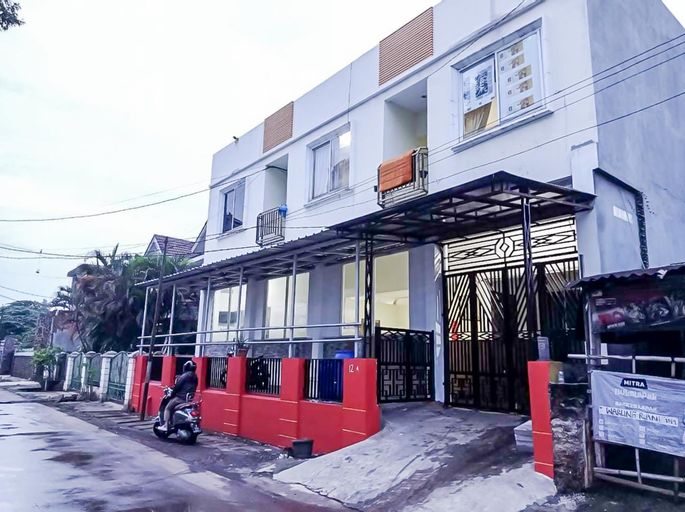 Agnes Residence near Blok M Mitra RedDoorz, South Jakarta