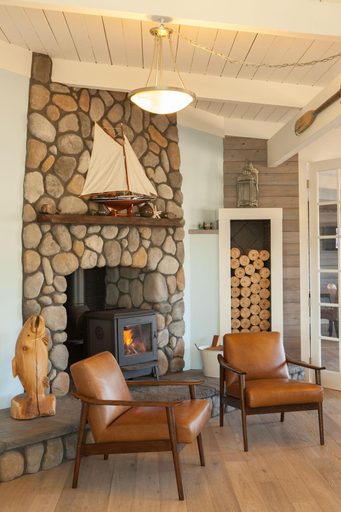 Public Area 3, Harborview Inn & RV Park, Tillamook
