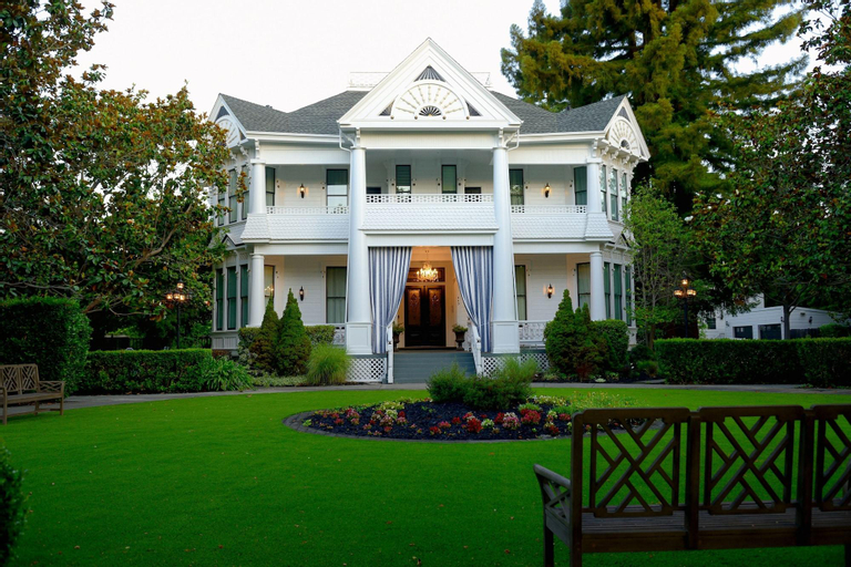 White House Napa Valley, Napa