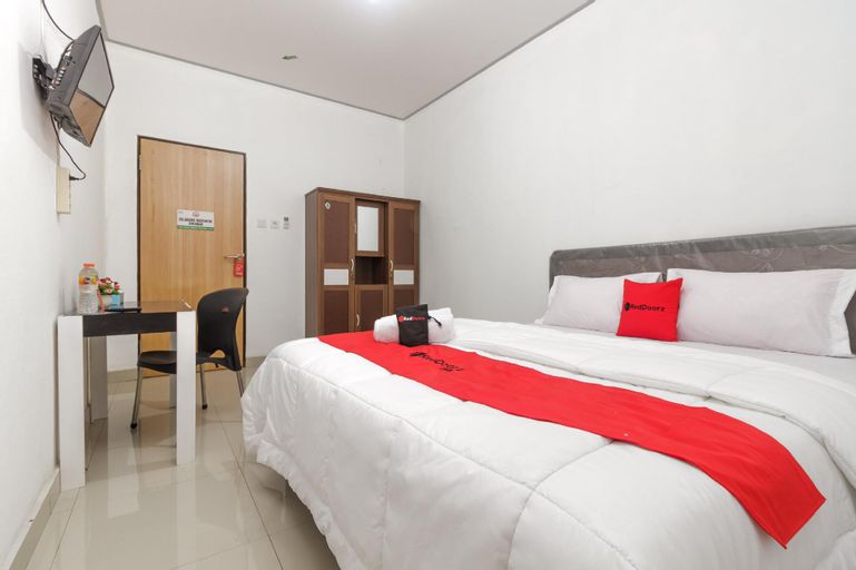 RedDoorz Syariah near RSU Suaka Insan, Banjarmasin
