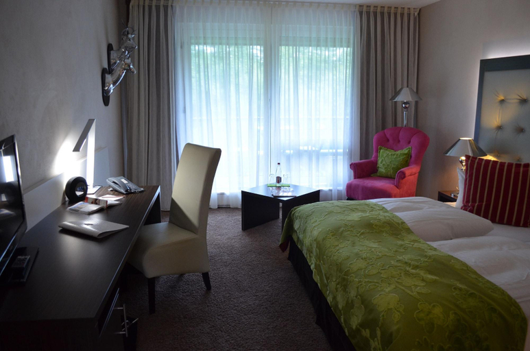Bedroom 4, Romantik Hotel Schloss Rettershof, Main-Taunus-Kreis