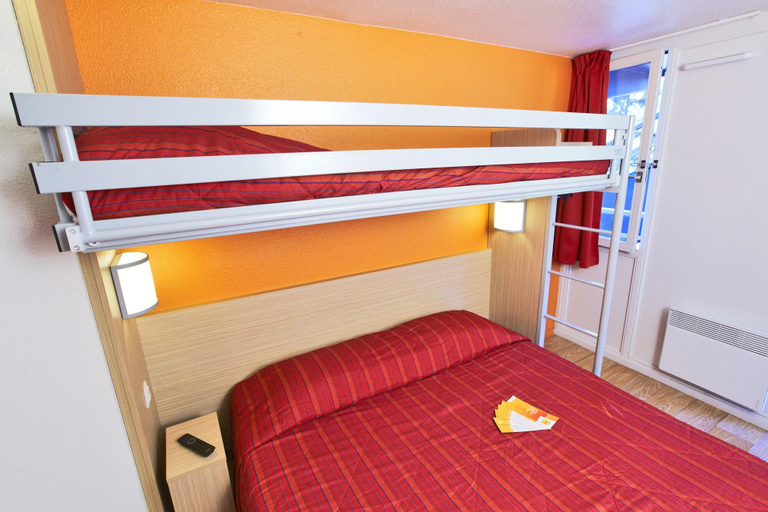 Bedroom 2, Premiere Classe Plaisir, Yvelines