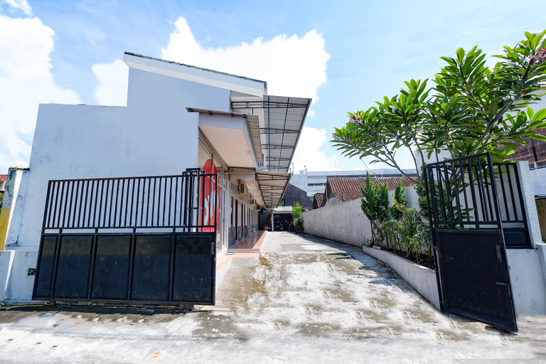 Exterior & Views 5, Orchid House, Solo