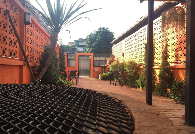 Exterior & Views 2, Nai Wiang Poshtel, Muang Chiang Mai