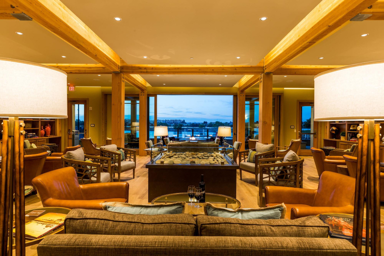 Public Area 4, The Lodge at Columbia Point, Benton