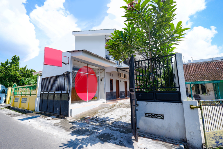 Exterior & Views 5, Orchid House, Solo